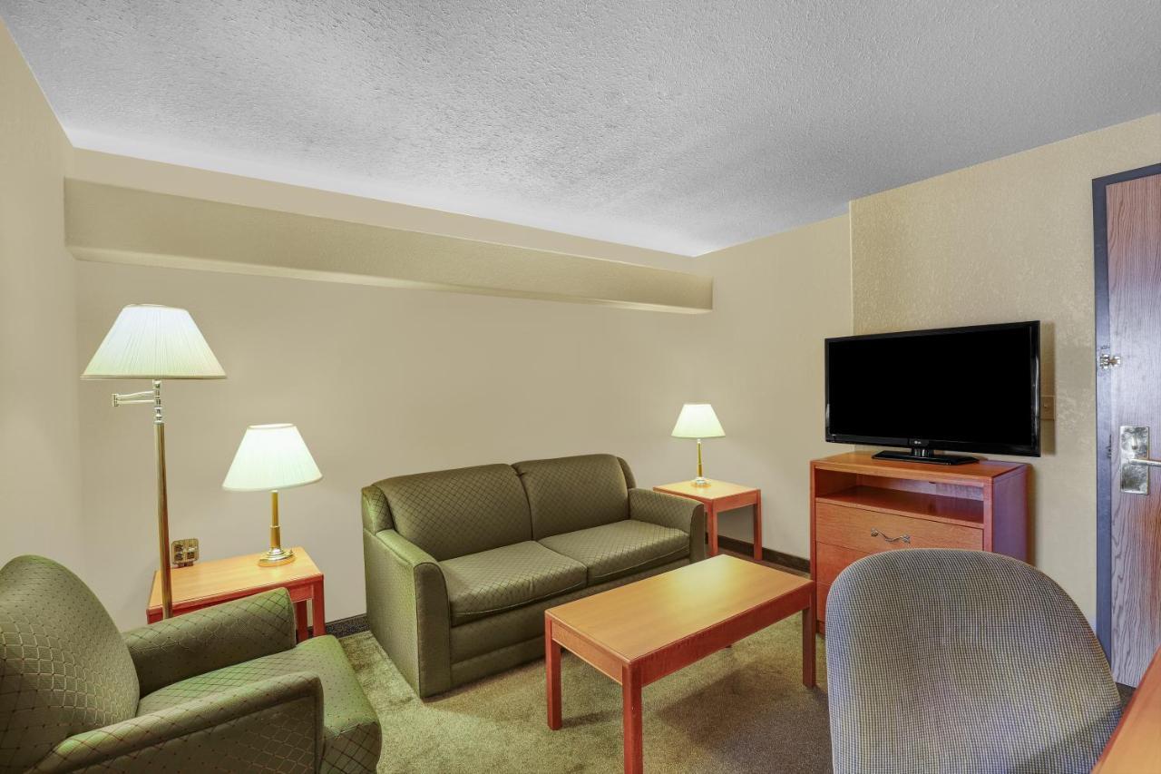 Days Inn By Wyndham Red Deer Exterior foto