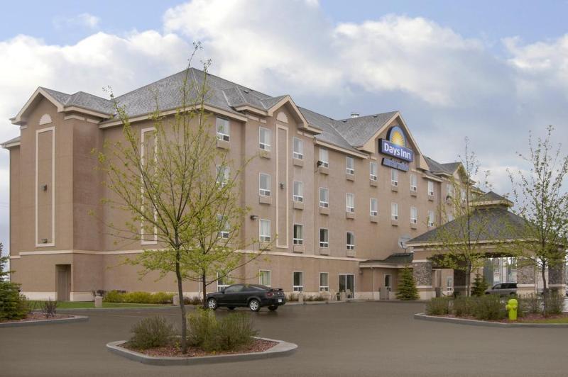 Days Inn By Wyndham Red Deer Exterior foto