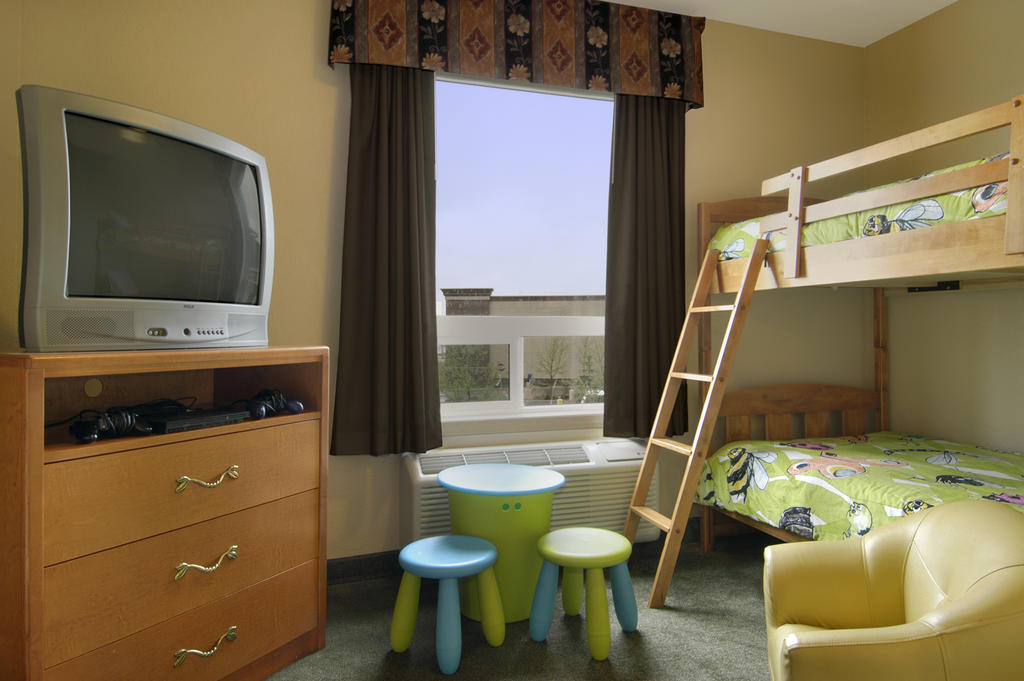 Days Inn By Wyndham Red Deer Zimmer foto